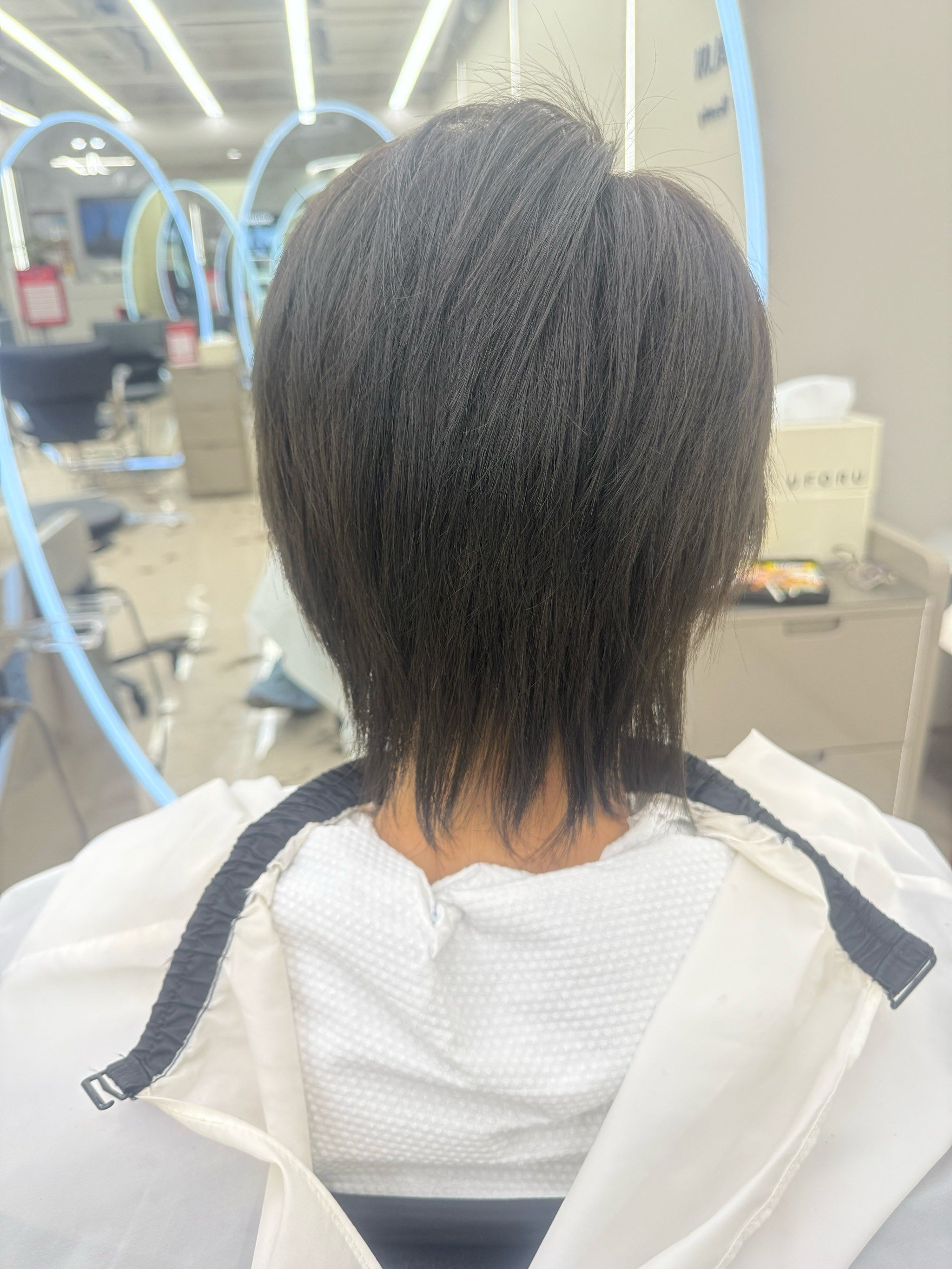 女生碎短发