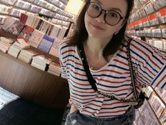 -钟书阁(珍园店)