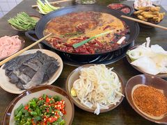 -黄潇洒老火锅(九眼桥宏济巷店)