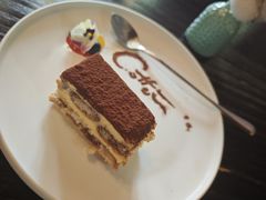 -Cotton's 棉花花园西餐厅(上海新华路店)