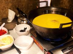 -鲜入围煮花胶鸡海鲜火锅