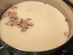 -尚尚仙·酸汤猪手·猪肚鸡火锅(华联万柳购物中心店)