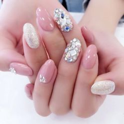 -夏花美甲美睫