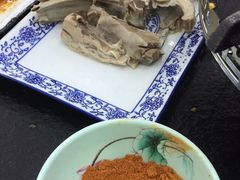 -撒拉人家.酸菜牦牛肉火锅