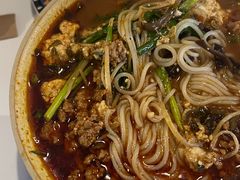 -粉八·云南米线·建水烧烤(常熟路店)