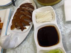 -六和聚传统烤鸭.天津菜(和平店)