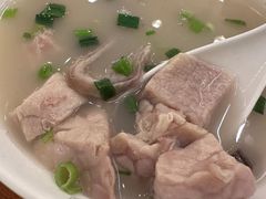 -三两春肚肺汤(崂山路店)