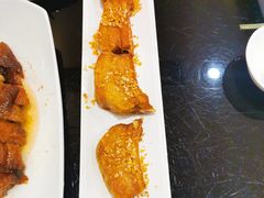 金牌蒜香骨-高第街56号港式餐厅·精选(世茂广场宽厚里大明湖店)