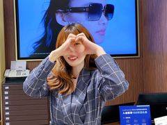 -LensCrafters亮视点(东方新天地店)