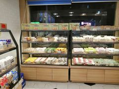 面包甜点陈列柜-苹果花园(乳山路店)