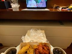 -BHC炸鸡(明洞总店)