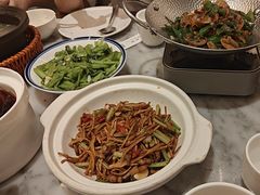 -小菜园新徽菜(宜兴八佰伴店)