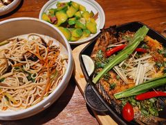 香茅草烤罗非鱼-云海肴·汽锅鸡·云南菜(美罗城店)