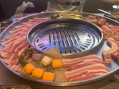 -哈哈碳都·牛肋条无限自助烤肉(台江万达店)