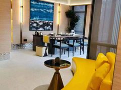 -红鼎豆捞·非遗鲍皇汤火锅(宝丰路店)