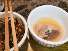 -乳仔牛牦牛汤锅 烤羊排(松潘古城店)