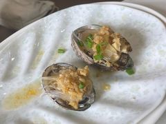 蒜蓉烤鲍鱼-覃记海鲜美食餐厅