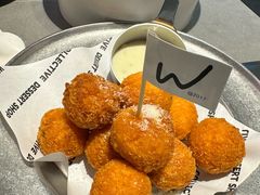 -W COLLECTIVE  DESSERT SHOP