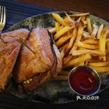 北半球最佳极光观赏地—黄刀镇