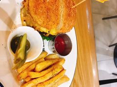 -HELLO 27 意面·沙拉·帕尼尼