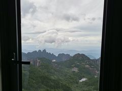 -黄山光明顶山庄