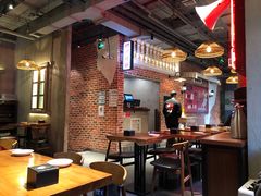 大堂-炉小二铜锅牛蛙•川湘菜(三里屯店)