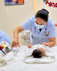 -优贝恩母婴护理中心