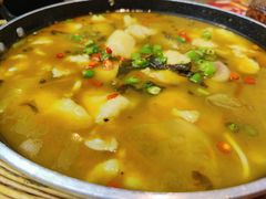 -有红鸡毛店·川菜(建设路店)