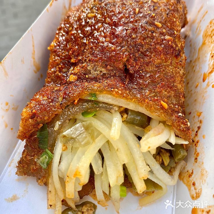 烤苕皮夹菜版🔥酥糯焦脆酱料也太好吃了吧😋