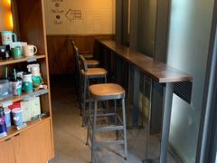 用餐区-星巴克(西藏路店)