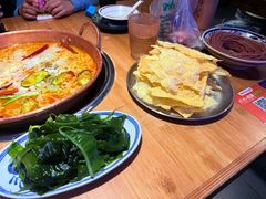 -洱火云南酸菜牛肉火锅(石景山当代商城店)