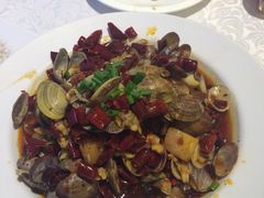 -赶海部落海鲜城(海阳路店)