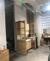 -苏豪路易士·嘉玛发廊
