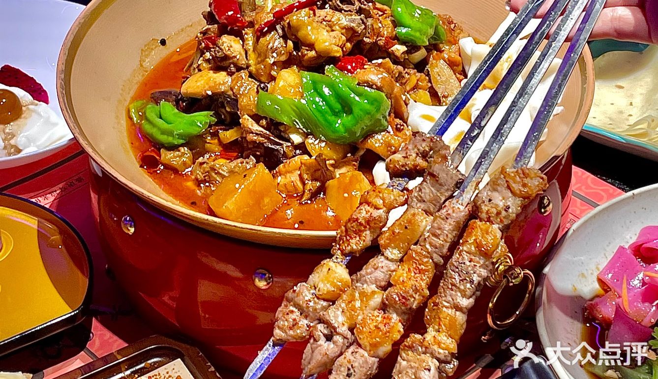 南京首家｜超大羊腿面包🔥瀑布牛奶饭一绝