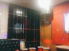 -蓝尊量贩(黄河路店)