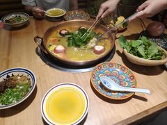 -洱火云南酸菜牛肉火锅(石景山当代商城店)