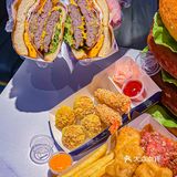 西安探店：首家DIY汉堡🍔🍔🍔