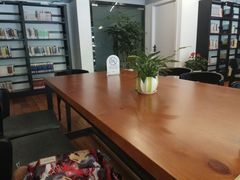 -闵行城市书房凤凰馆