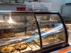 面包甜点陈列柜-蚝英雄鲜蚝自助专门店(长楹天街直营店)