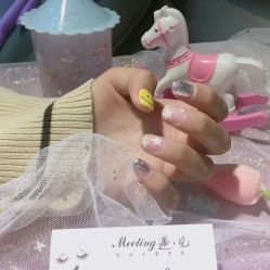 -meeting遇见美甲店