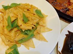 -象牙山铁锅炖(汇东郦城店)