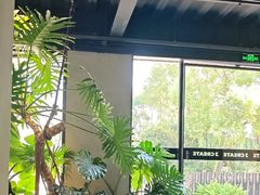 -J Create城市露营咖啡·简餐·宠物(上海动物园店)