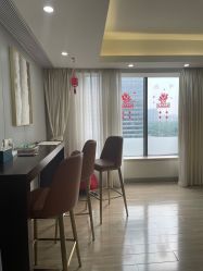 -Mamom club 慢会所(爱丁堡店)