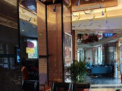 -忘情水鱼头·鲜鱼火锅(滨江中路店)