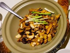 -绿草地·湘菜(7mall店)