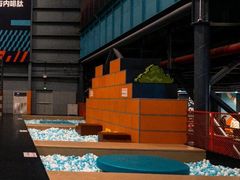 -极限PLAY运动娱乐新世界·团建派对潮玩休闲馆·室内蹦极高空游乐园