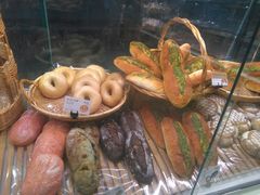 -巴黎贝甜(大宁国际商业广场店)