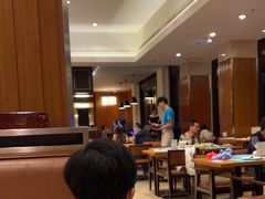 -亚龙湾希尔顿自助餐厅·海鲜·烧烤·沙滩BBQ·现场乐队