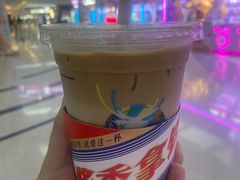 -瑞幸咖啡(大连罗斯福广场一层店)