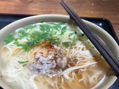 猪肘汤面-亮亮面馆(经六路店)